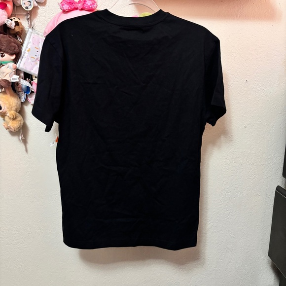 NWT Disney Hong Kong Graphic T Shirt Size Small - Picture 4 of 4